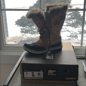 Sorel lined winter boots
